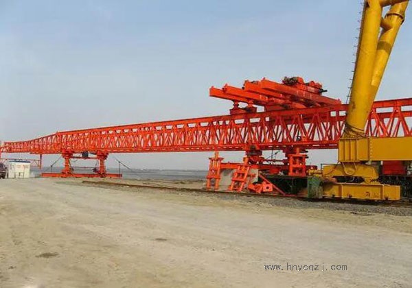 橋梁架橋機租賃廠家：專業(yè)設(shè)備，高效服務(wù)